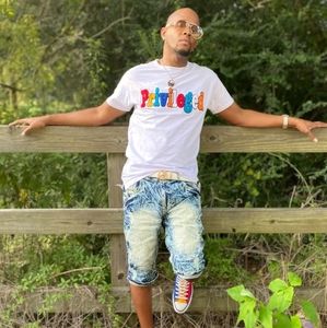 Meet your Posher, Dwayne